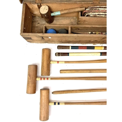 128 - An early 20th century United service croquet set, Army and Navy co-operative LTD 105 Victorian St Lo... 