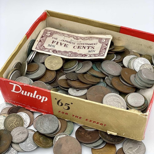 10 - Great Britain and World Silver and other Coins. A box containing a quantity of coins, but noted: A 1... 