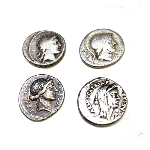 107 - Roman Republic - Silver Coins. Accumulation of 22 coins from a collection put together many years ag... 