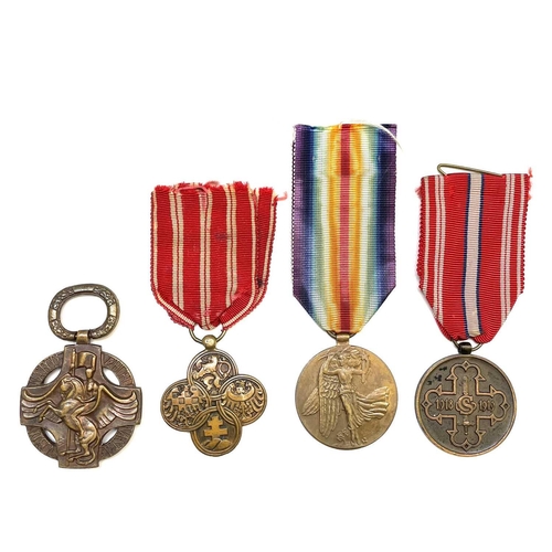 211 - Czechoslovakia WWI Medals - 4 Medals. War Cross, Revolution Cross, Commemorative Medal of Volunteers... 