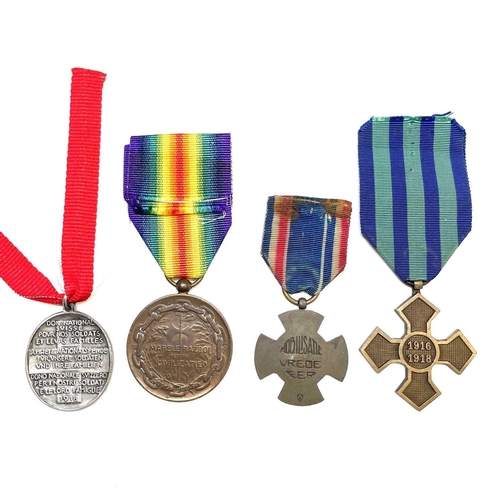 216 - Romania / Netherlands / Switzerland WWI Medals - 4 Medals. Romania Commemorative Cross and Inter All... 