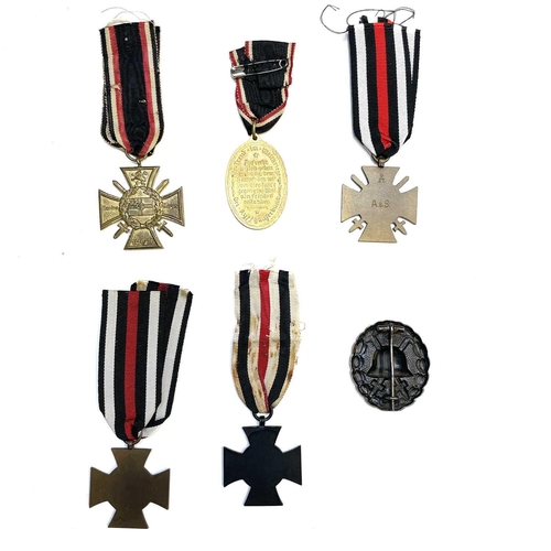 228 - Germany WWI Medals - 5 Medals and Badge. Marine Corps of Flanders Cross - with Frontline Fighters em... 