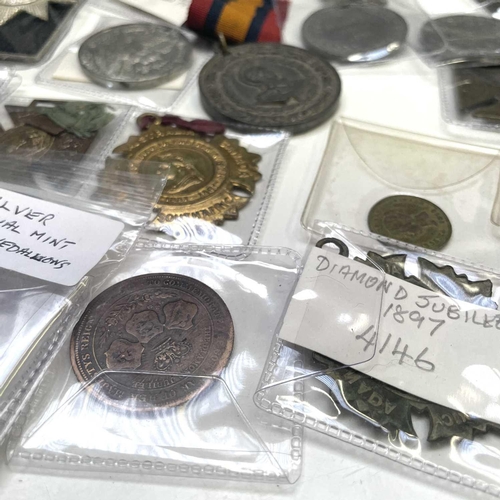 250 - Royalty Commemorative Medallions/Medals, etc. Comprising 3 Silver Royal Mint small size 1897 Diamond... 