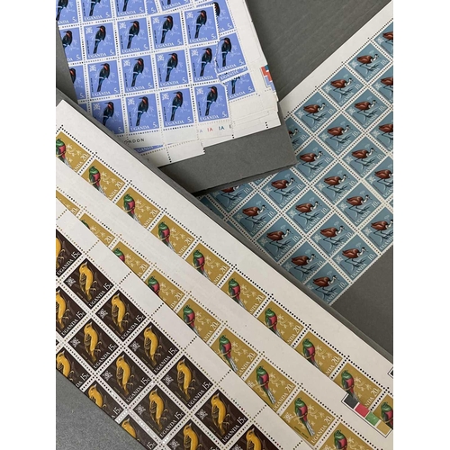 360 - Uganda, Kenya Uganda and Tanzania, etc In excess of 3000 unmounted mint (in part sheets and blocks) ... 