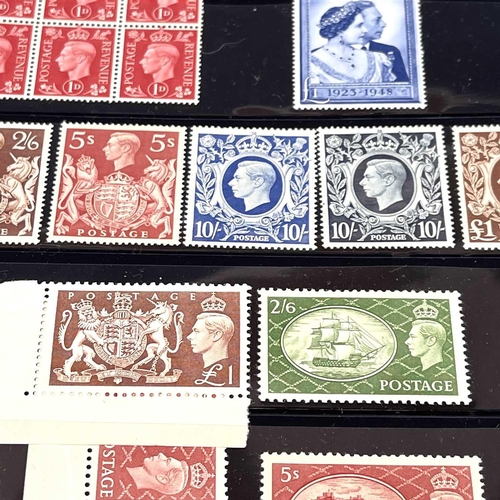 379 - Great Britain Mint King George VI Definitives / Commemoratives. A black stockcard containing complet... 