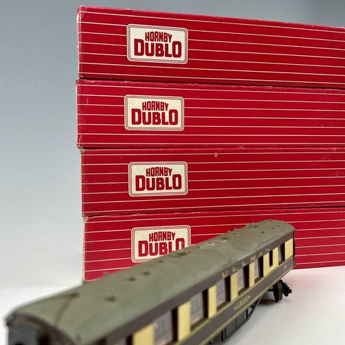 510 - Hornby Dublo 2 Rail Boxed Pullman Carriages (x5). Comprising 4035 (x2) 