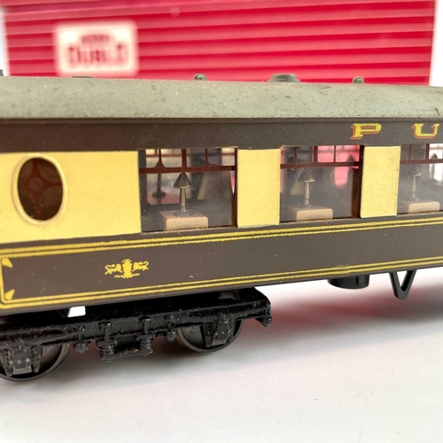 510 - Hornby Dublo 2 Rail Boxed Pullman Carriages (x5). Comprising 4035 (x2) 