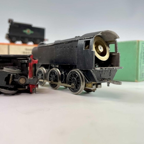 522 - K's Motorised White Metal S.R Q1 O-6-O Tender Locomotive and Hornby Dublo N2 O-6-2T Locomotive. (2 i... 