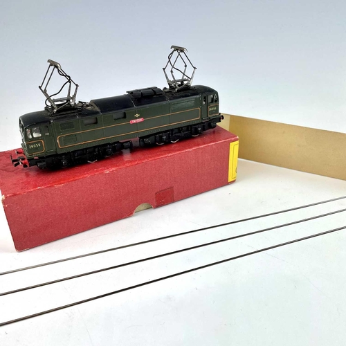 524 - Trix EM1 Bo-Bo OO Gauge Electric Locomotive. A boxed EM1Bo-Bo Electric Locomotive 26056 