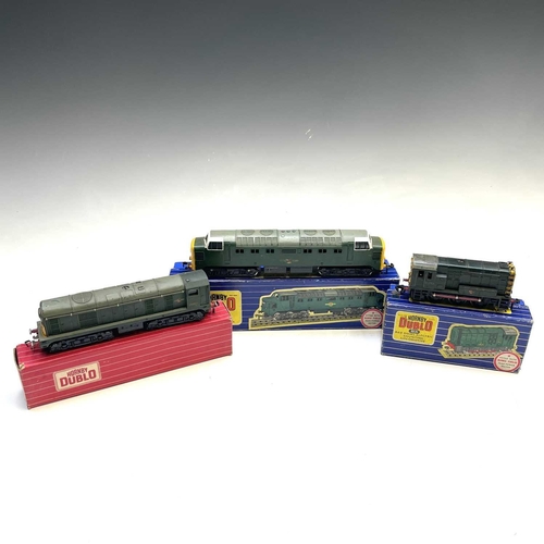 525 - Hornby Dublo OO Gauge Diesels (x3). Comprising Co-Co diesel no.3232 converted from 3 to 2 rail with ... 