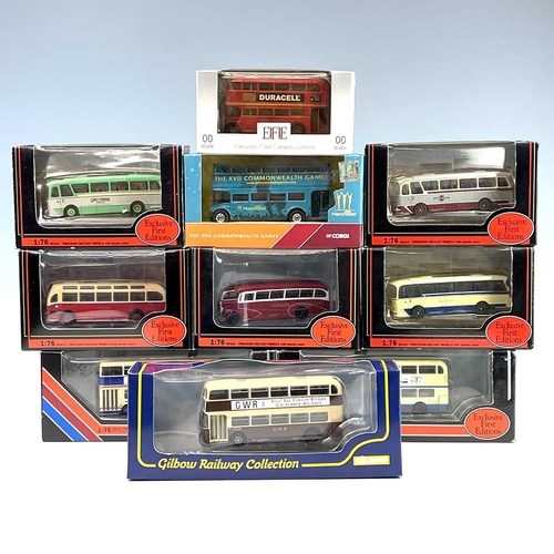 637 - EFE / Corgi / Gilbow 1/76 Scale Boxed Die Cast Buses and Coaches. A box containing 10 different boxe... 