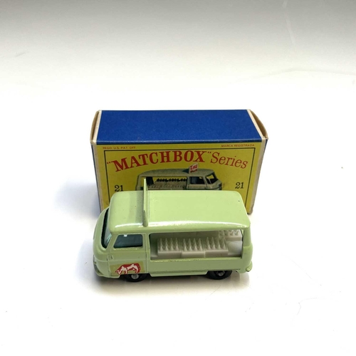 746 - Matchbox, Lesney 1-75 Series. Comprising Models no.20 ERF Lorry (box slight creasing and marks), no.... 