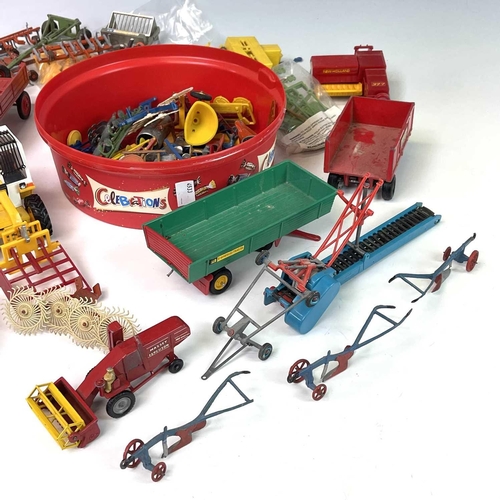 759 - Farm Equipment and Machinery - mainly by Britains. A box containing a quantity of items including tr... 