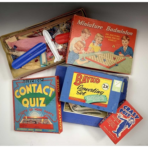 790 - 1940's - 1960's Games. Lot comprises: 1: A boxed 