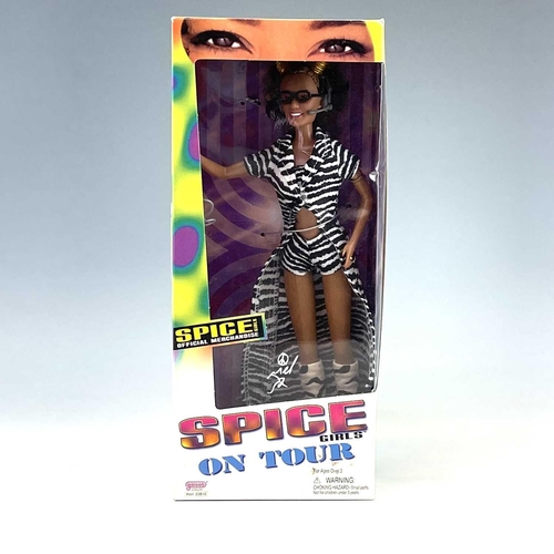 797 - Spice Girls Boxed Dolls (x5). Comprising: 2 x Spice Girls on Tour - 1. Geri Halliwell 2. Mel B. 3 x ... 