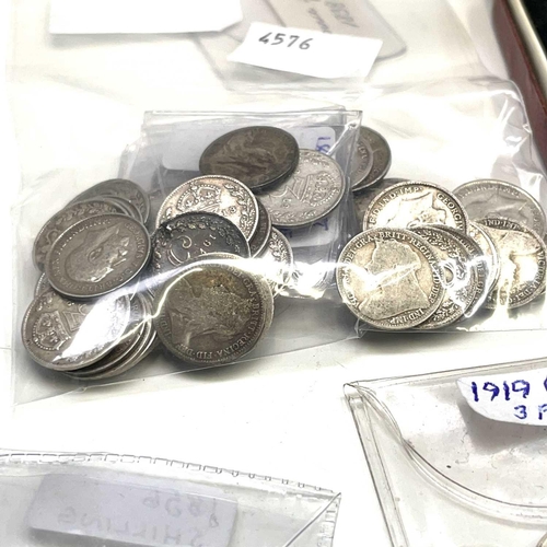 84 - Great Britain 19th and 20th Century Silver and Copper Coinage. Comprising 52 x pre 1920 silver 3d co... 