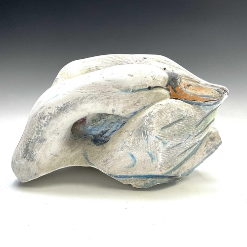 109 - Sven BERLIN (1911-1999) Swan Painted plaster sculpture H18.5 w35