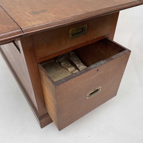 3007 - A Victorian mahogany shop/folio drop leaf table with an arrangement double sided fitted drawers, hei... 