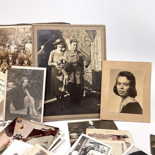 35 - Julia BERLIN (1942-2021) 
A large collection of Julia Berlin's childhood photographs and school repo... 