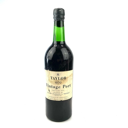 123 - A bottle of Taylor 1970 vintage port bottled 1972 Shipped by Taylor Fladgate & Yeatman Oporto.