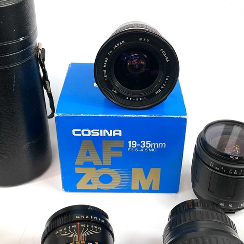 137 - A Cosina AF zoom 19-35mm serial number 9033078 with box, Minolta AF 28-85mm 3.5-4.5 serial number 60... 