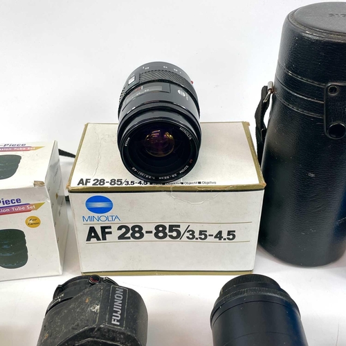 137 - A Cosina AF zoom 19-35mm serial number 9033078 with box, Minolta AF 28-85mm 3.5-4.5 serial number 60... 