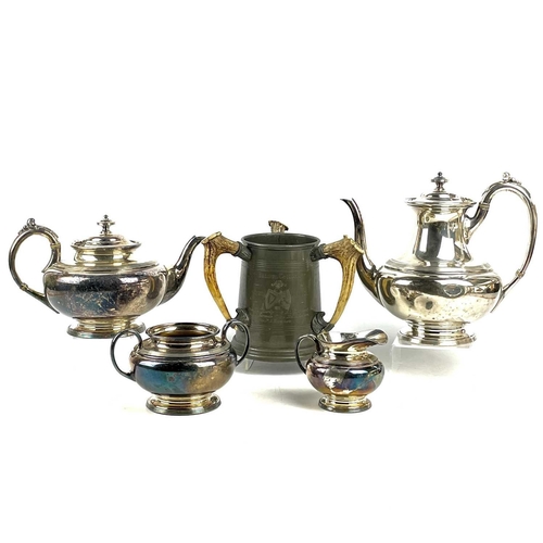 286 - Pewter and horn tyg trophy inscribed Balliol College Morrison Fours, height 15cm together with a sil... 