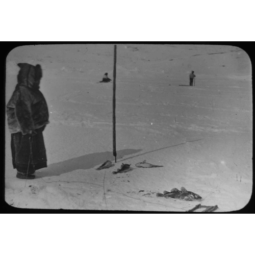 293 - Inuit interest, 66 magic lantern slides, early 20th century, within original wooden box. A fascinati... 