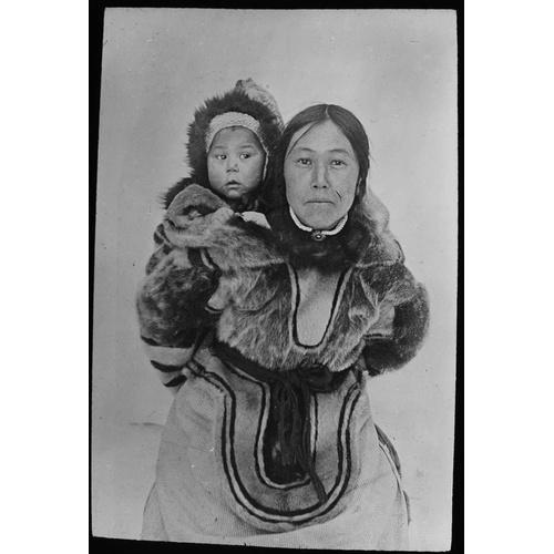 293 - Inuit interest, 66 magic lantern slides, early 20th century, within original wooden box. A fascinati... 