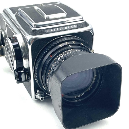 35 - A Hasselblad 500C/M 1974 serial number UI 157142 magazine box serial number UI 4565631 with a Carl Z... 