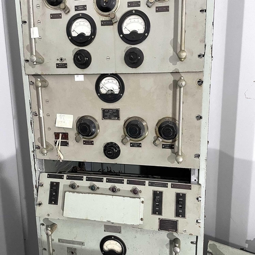 397 - A WWII T1131 VHF Airfield radio transmitter, containing various Admiralty pattern components in an u... 