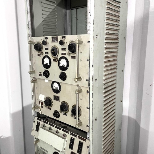 397 - A WWII T1131 VHF Airfield radio transmitter, containing various Admiralty pattern components in an u... 