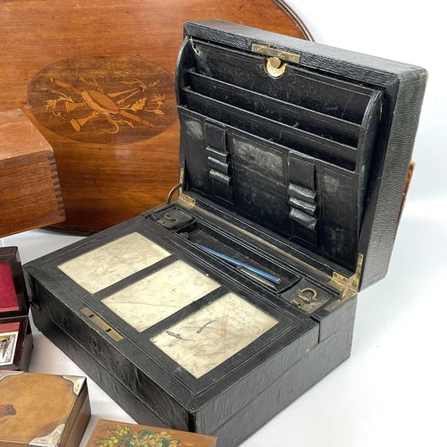 47 - An early Victorian rosewood and mother of pearl inlaid cribbage box, width 28cm, together with a Mor... 