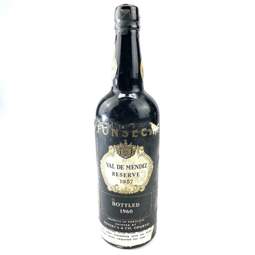 73 - 1957 Fonseca Val De Mendiz Port, Oporto bottled 1960, the bottle numbered 342103.