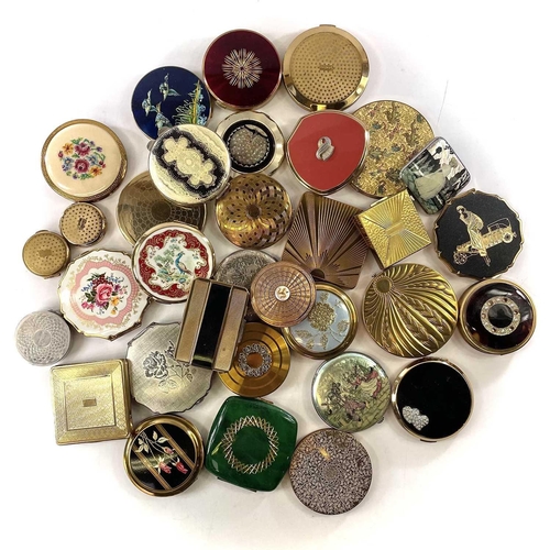 77 - A collection of approximately 34 powder compacts, mainly Stretton, 1930s and later including a silve... 