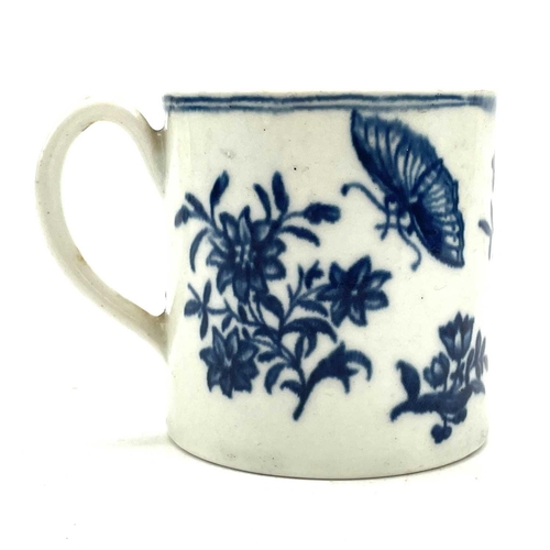 823 - A Worcester blue and white coffee can, circa 1770, printed with the 'Three Flowers and a Butterfly' ... 