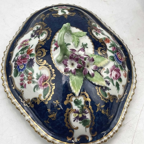 826 - A Worcester blue scale porcelain sauce tureen, cover and stand, circa 1770, with floral painted deco... 