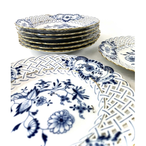 915 - Eight Meissen blue and white onion reticulated plates, diameter 20.5cm together with two Davenport d... 