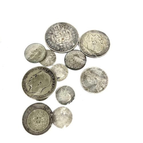 153 - Great Britain & Canada Coinage. Comprises: In excess of 30p of pre 1920 silver and in excess of 25p ... 