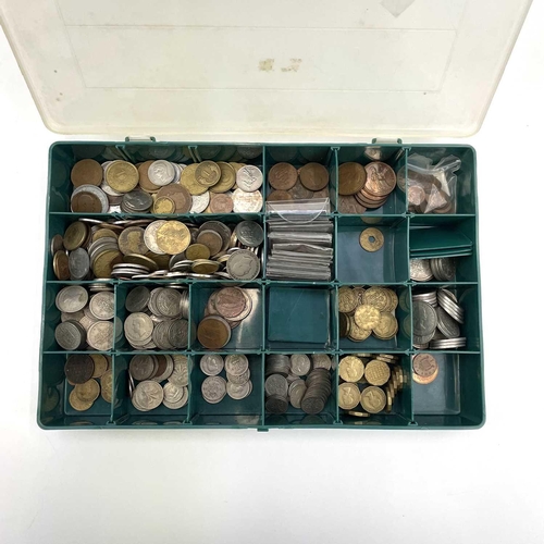 287 - GB & World Coinage. A plastic compartmentalised box containing a quantity of sorted G.B and foreign ... 