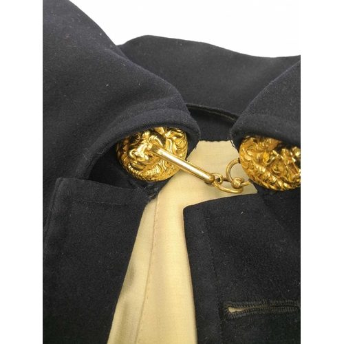 329 - Royal Navy officer's boat cloak. A high quality Royal Navy boat cloak with brass Kings Crown R.N. bu... 