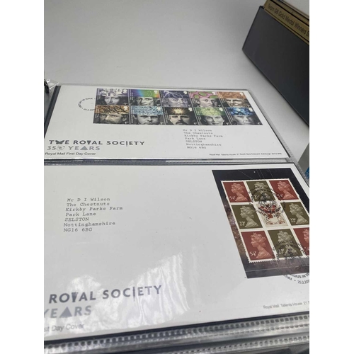 404 - Great Britain First Day Covers October 2009 up to November 2014 (x120). A binder containing 120 mint... 