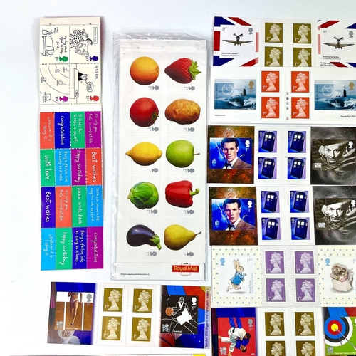 422 - GB Unmounted Mint Decimal Greetings/Commemorative/Definitive 