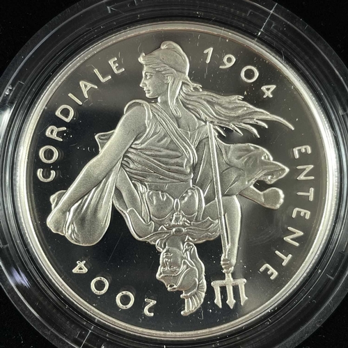 46 - Royal Mint 2004 Great Britain 