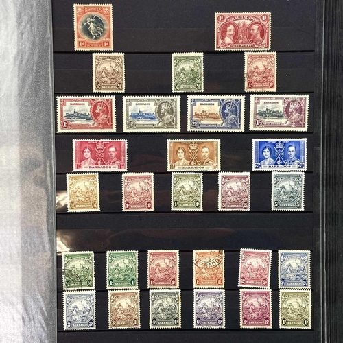 479 - British Commonwealth - Mainly George V to Queen Elizabeth ll a very clean collection. Contained in 4... 