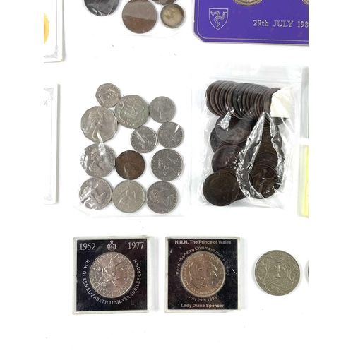 5 - U.S.A, G.B, Isle of Man and Foreign Coins. Comprising a good 1847 1 cent USA coin, 3 x silver dimes ... 