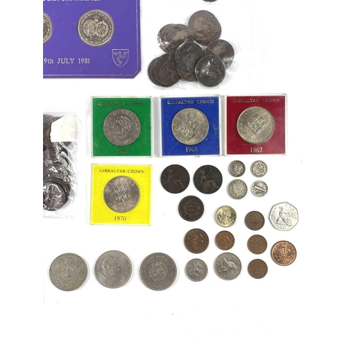 5 - U.S.A, G.B, Isle of Man and Foreign Coins. Comprising a good 1847 1 cent USA coin, 3 x silver dimes ... 