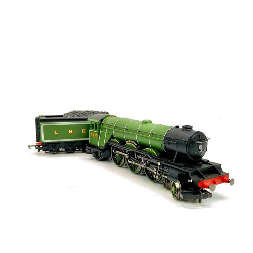 611 - Triang/Triang Hornby 00 Gauge Steam Locomotives (x5). Comprising: 1: Triang no. 3046 