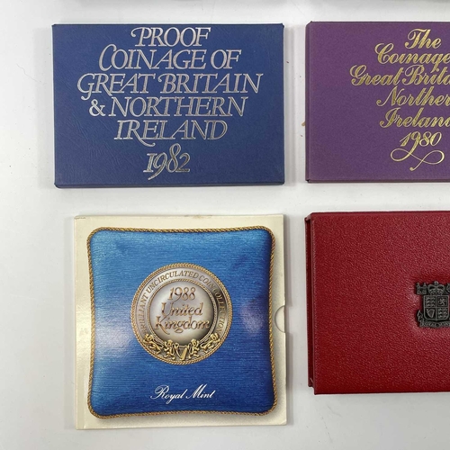 71 - Great Britain Proof & Uncirculated Royal Mint 1980's Year Sets (x18) Comprising a complete run of 10... 