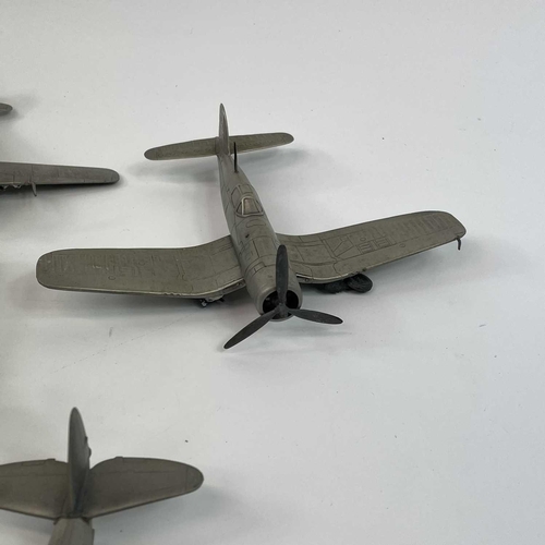 771 - Pewter Aircraft Frankilin Mint? (x14). A box containing 14 heavy pewter models - a few with some def... 